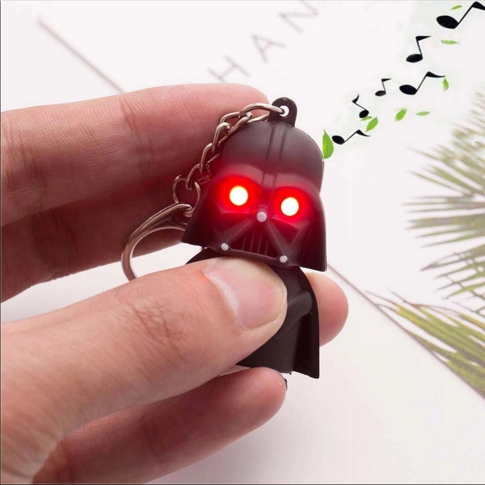 Brand New Darth Vader StarWars White Eye KeyChain - Picture 4 of 8